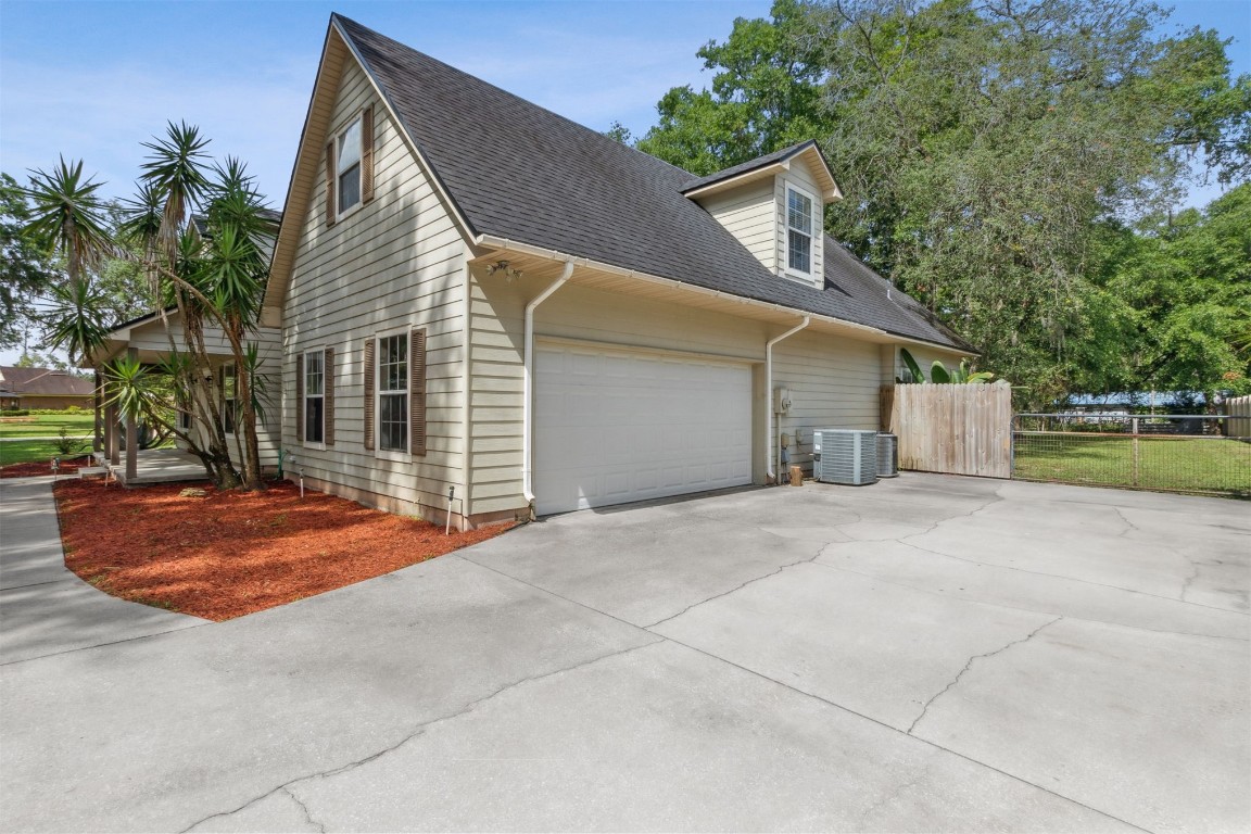 85327 Avant Road Yulee, FL 32097 - Photo 4 of 39 Gallery Image 4