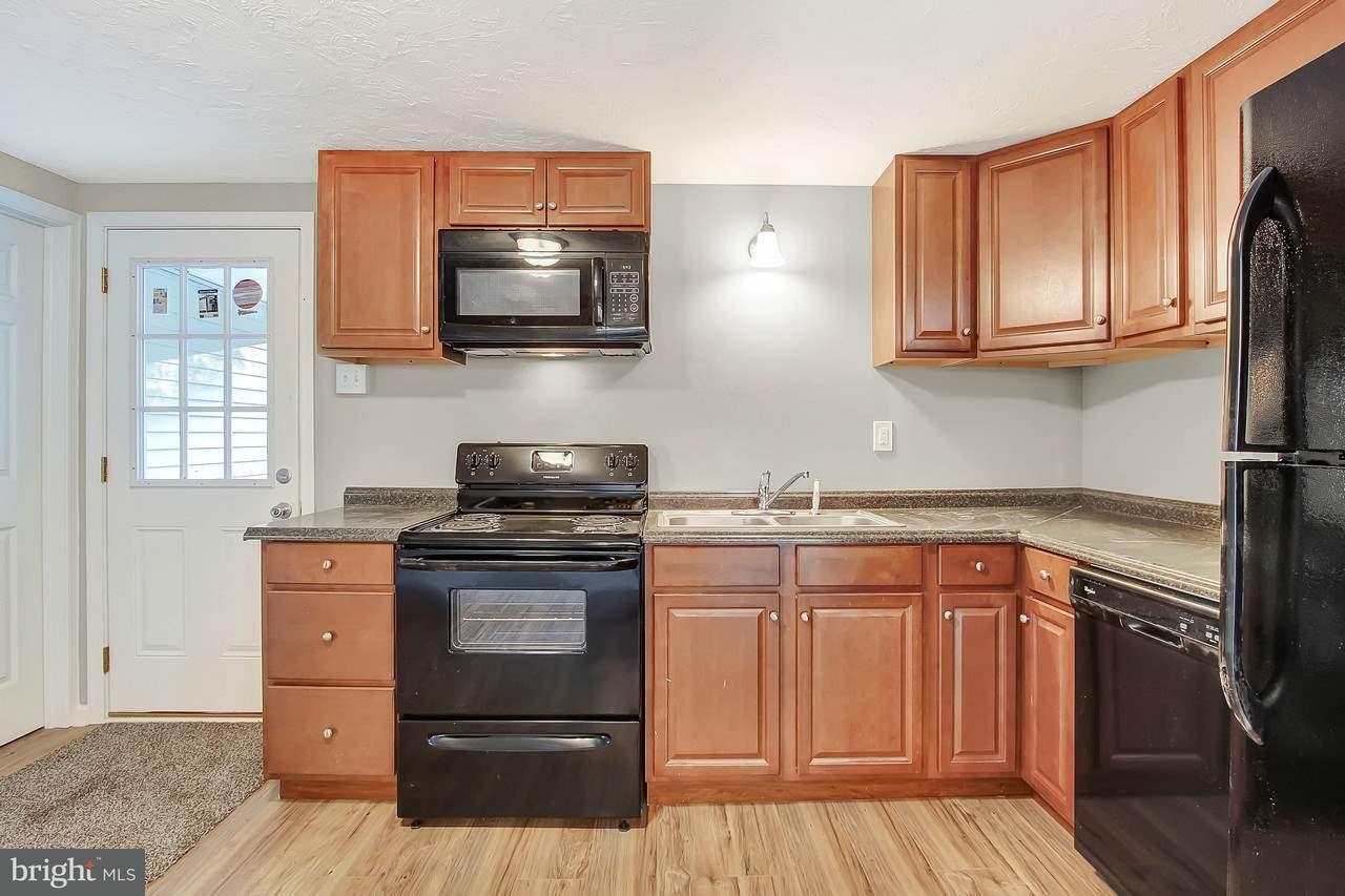 518 Lake Road Spring Grove, PA 17362 - Photo 7 of 25 Gallery Image 7