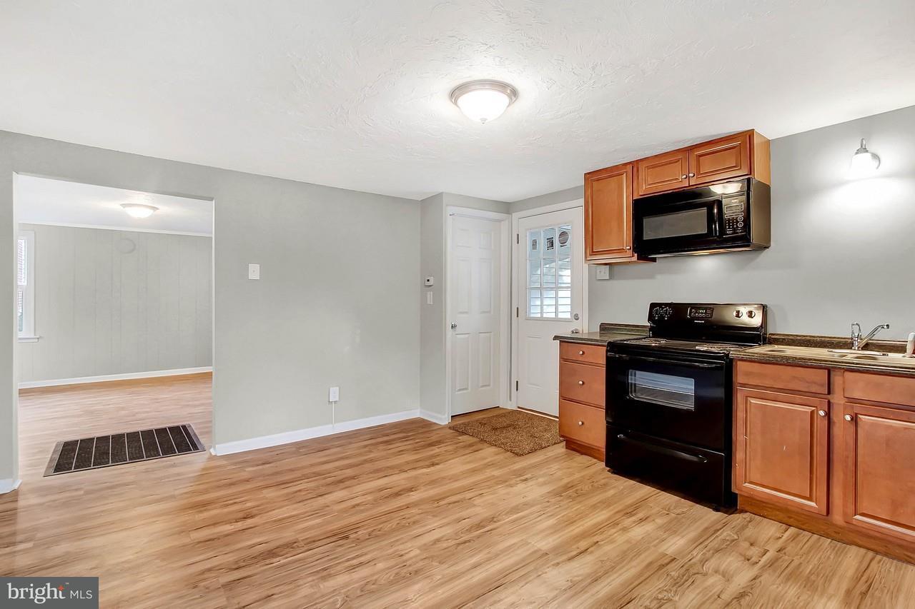 518 Lake Road Spring Grove, PA 17362 - Photo 9 of 25 Gallery Image 9
