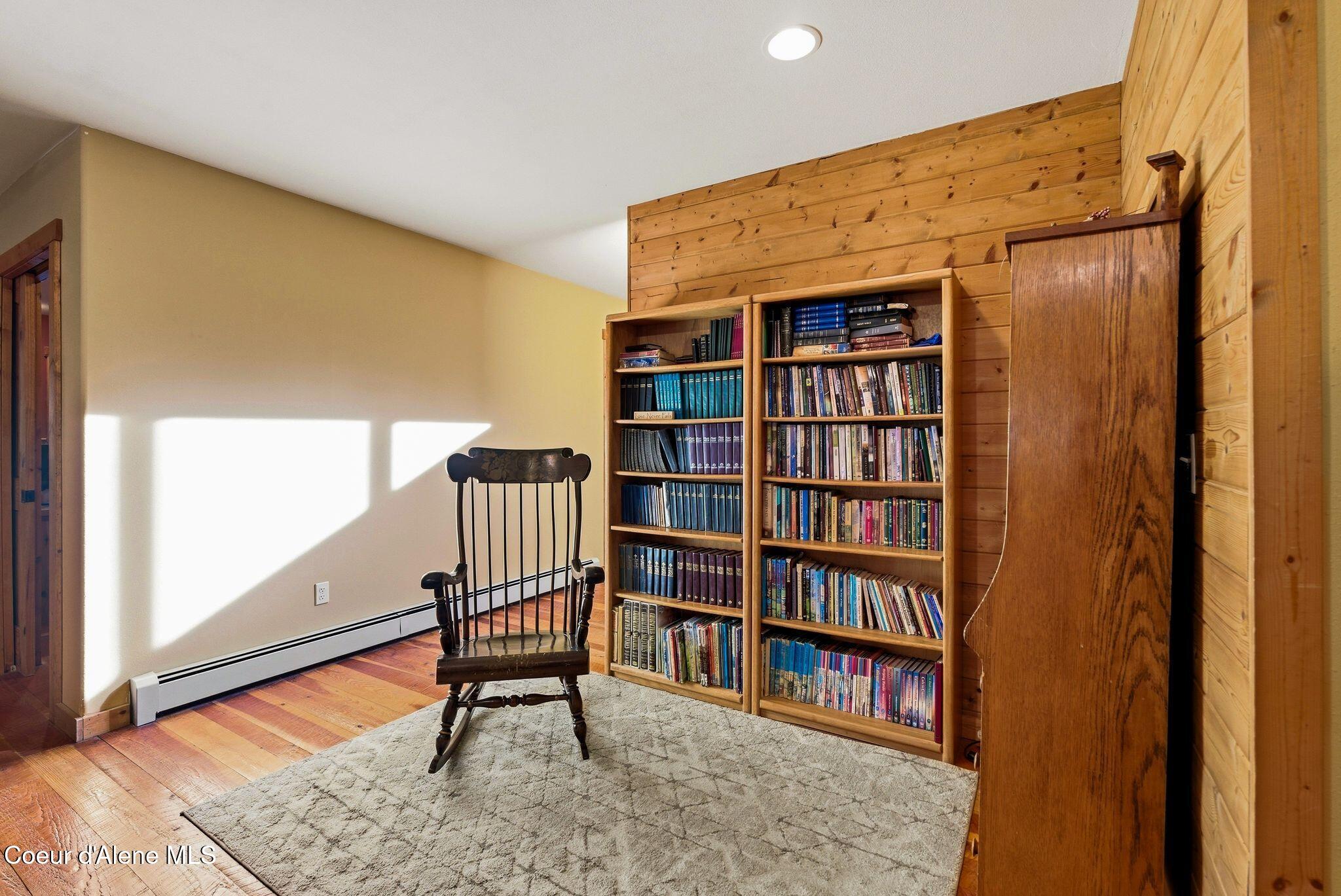 4719 Selle Road Sandpoint, ID 83864 - Photo 18 of 93 Just off the entry