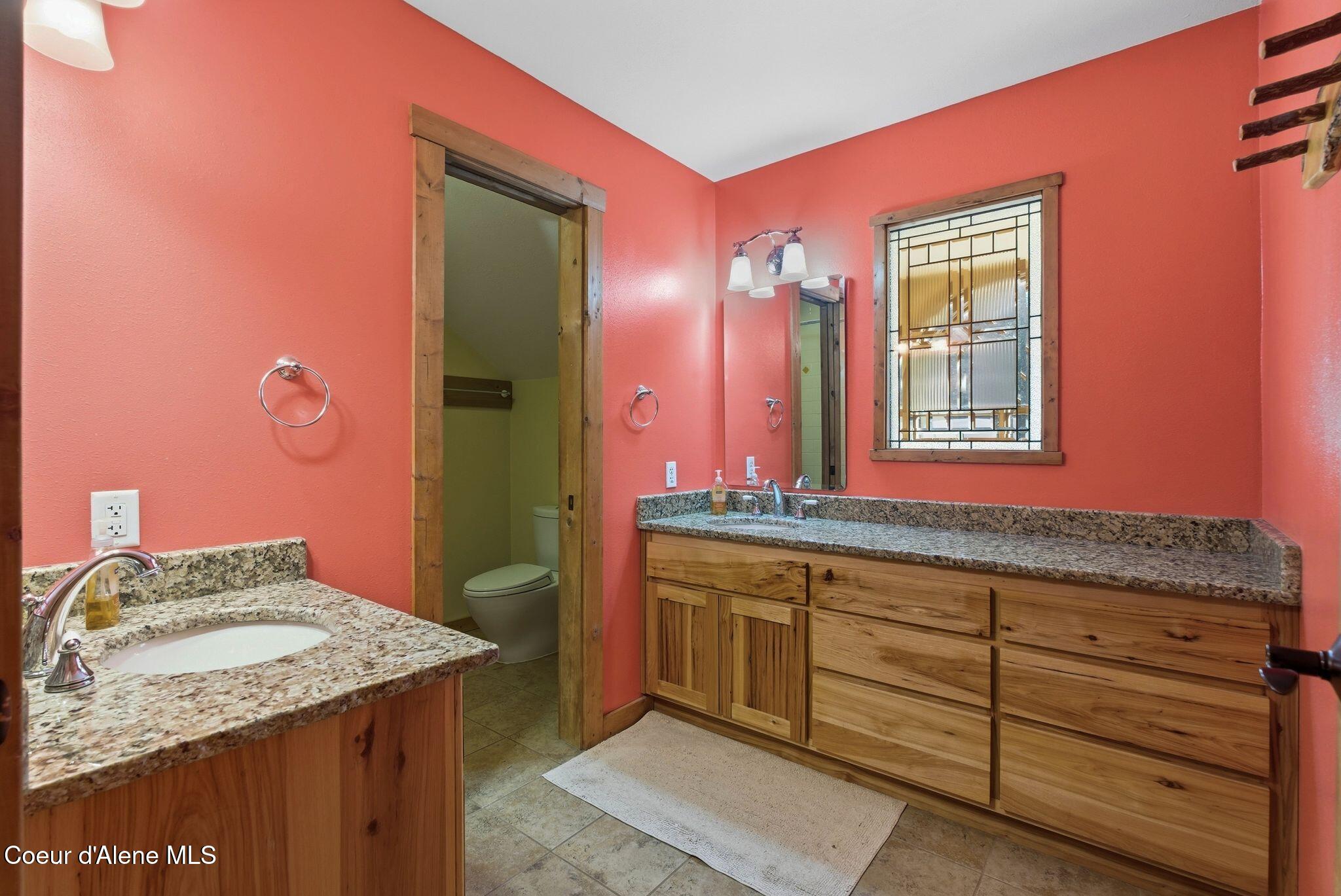 4719 Selle Road Sandpoint, ID 83864 - Photo 45 of 93 Guest bathroom