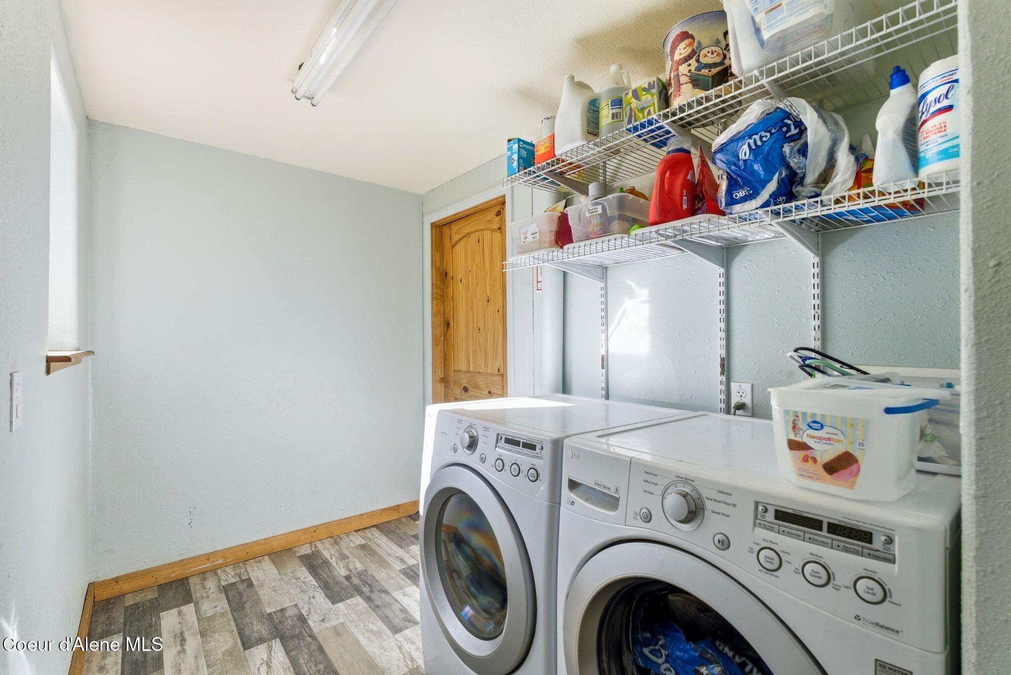 4719 Selle Road Sandpoint, ID 83864 - Photo 64 of 93 Apartment laundry area on main level