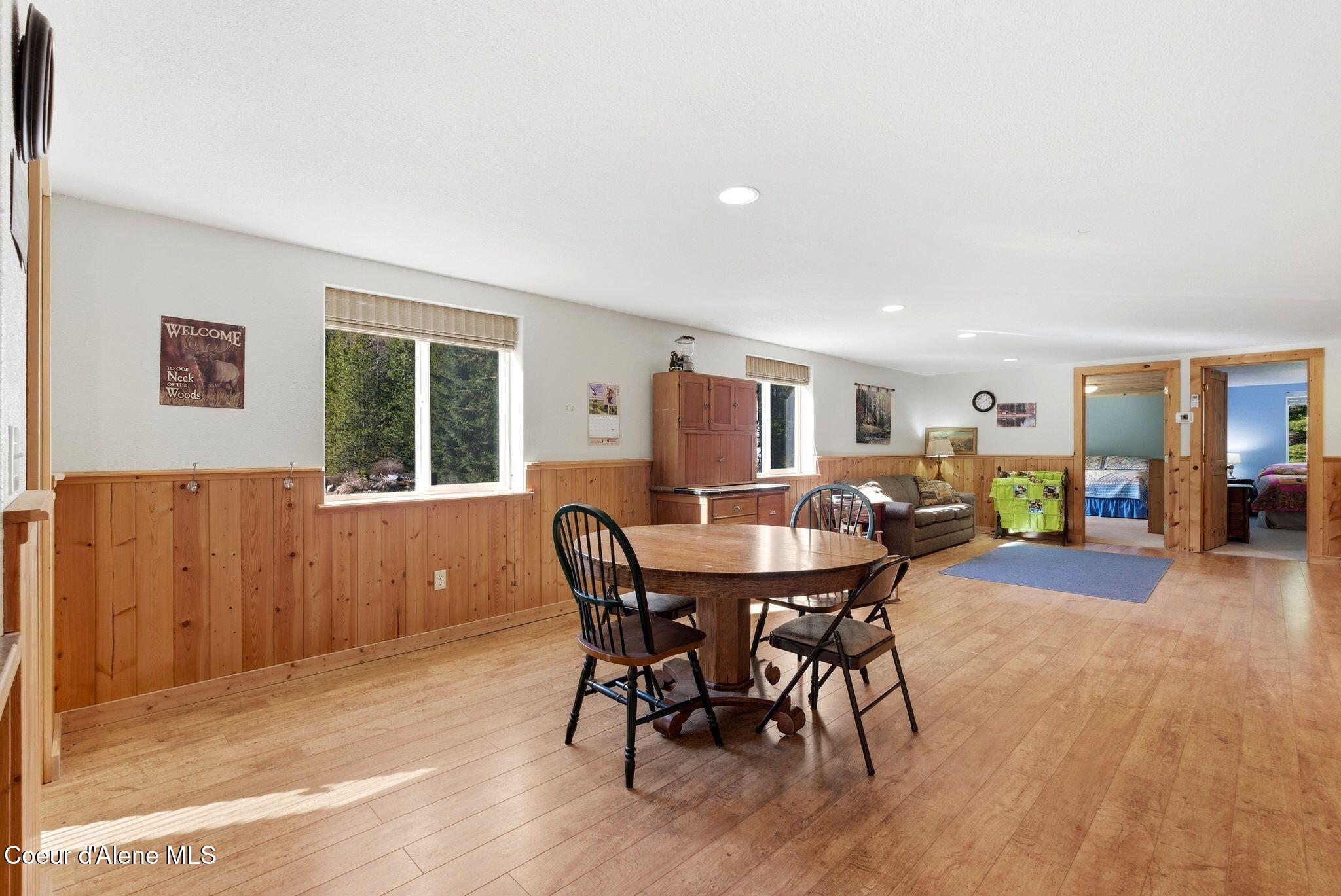 4719 Selle Road Sandpoint, ID 83864 - Photo 71 of 93 Apartment living area