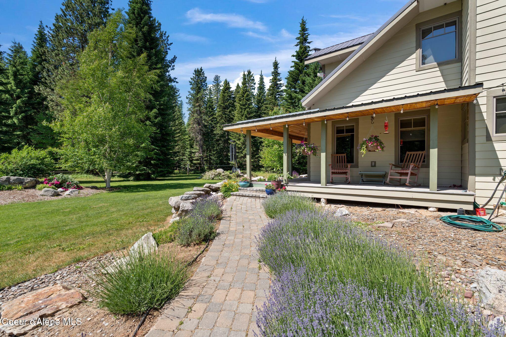 4719 Selle Road Sandpoint, ID 83864 - Photo 10 of 93 Sidewalks using pavers