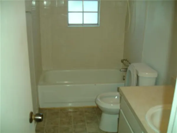 $800 | 38145 Coast Boulevard, Unit B, Slidell, LA 70458