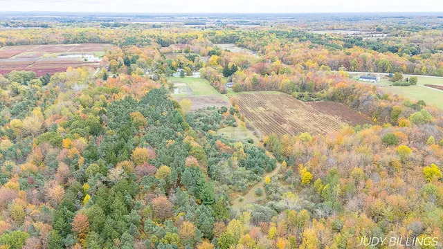 $499,500 | 1676 68th Street, Fennville, MI 49408