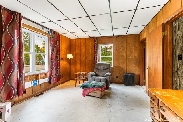 $499,500 | 1676 68th Street, Fennville, MI 49408