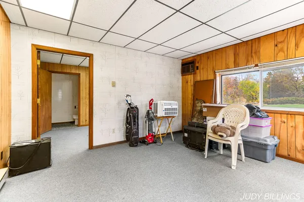 $499,500 | 1676 68th Street, Fennville, MI 49408