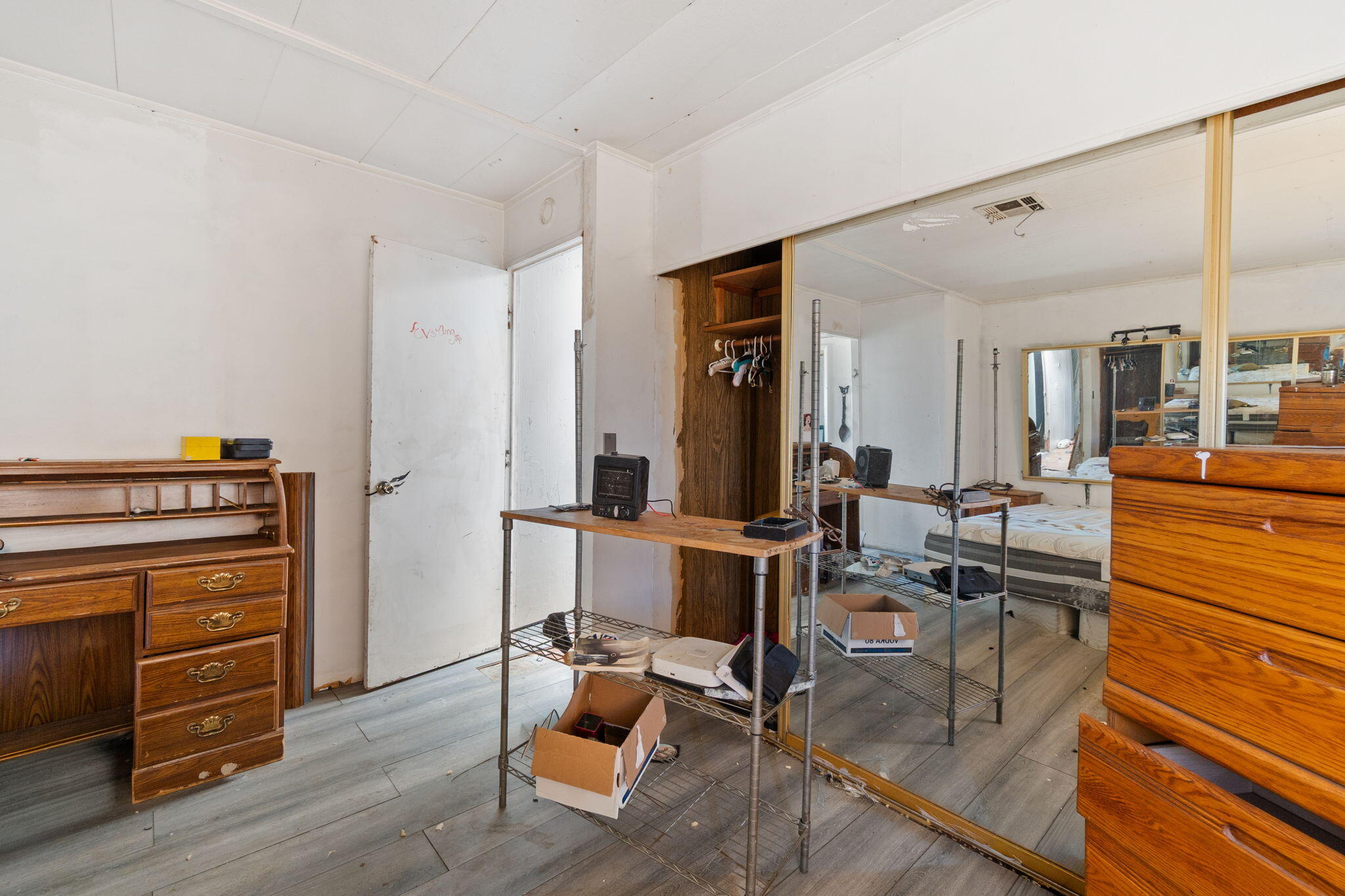 13957 Gas Point Road Igo, CA 96047 - Photo 9 of 18 a view of a workspace with furniture