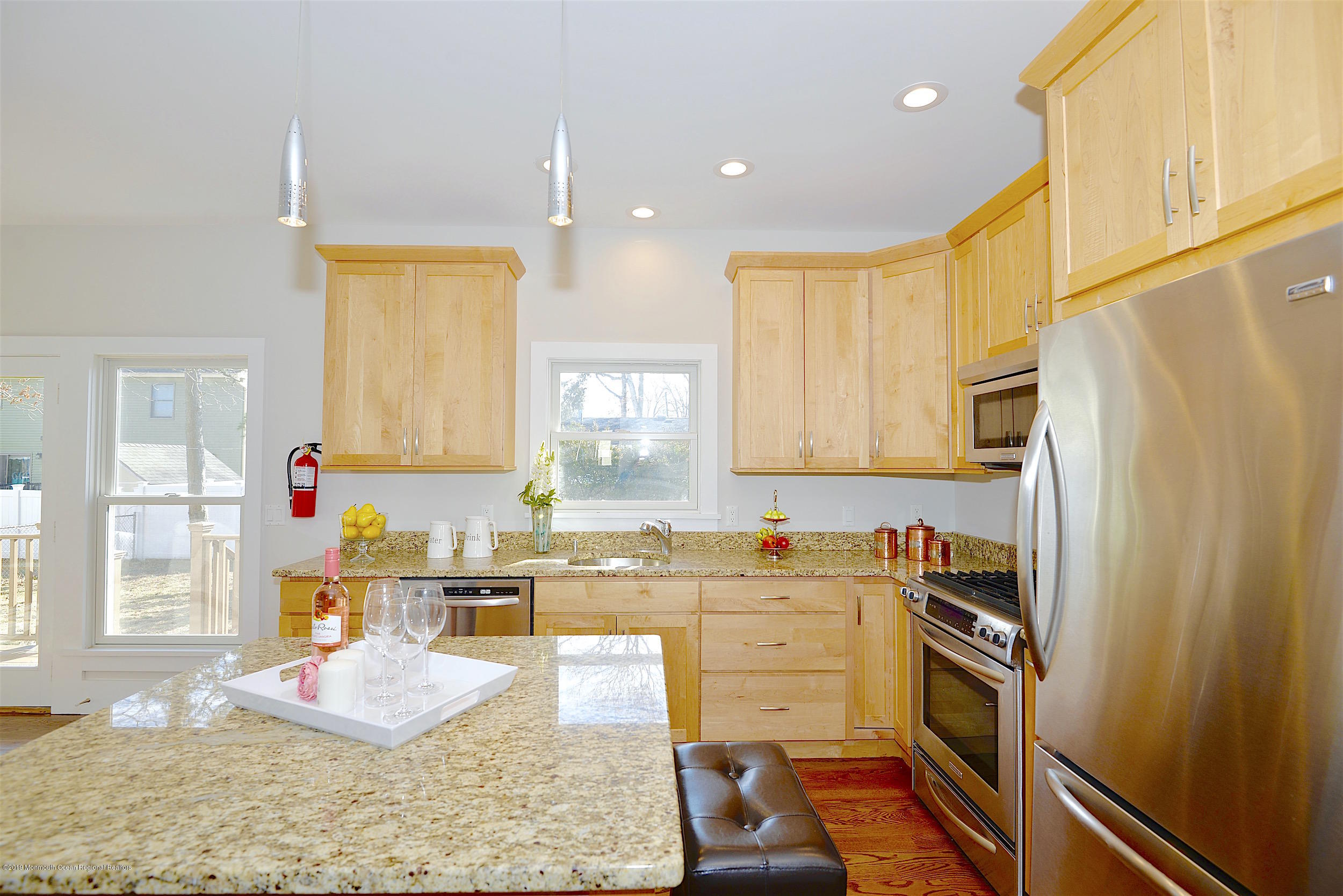 2318 Hollywood Road Point Pleasant, NJ 08742 - Photo 11 of 36 11