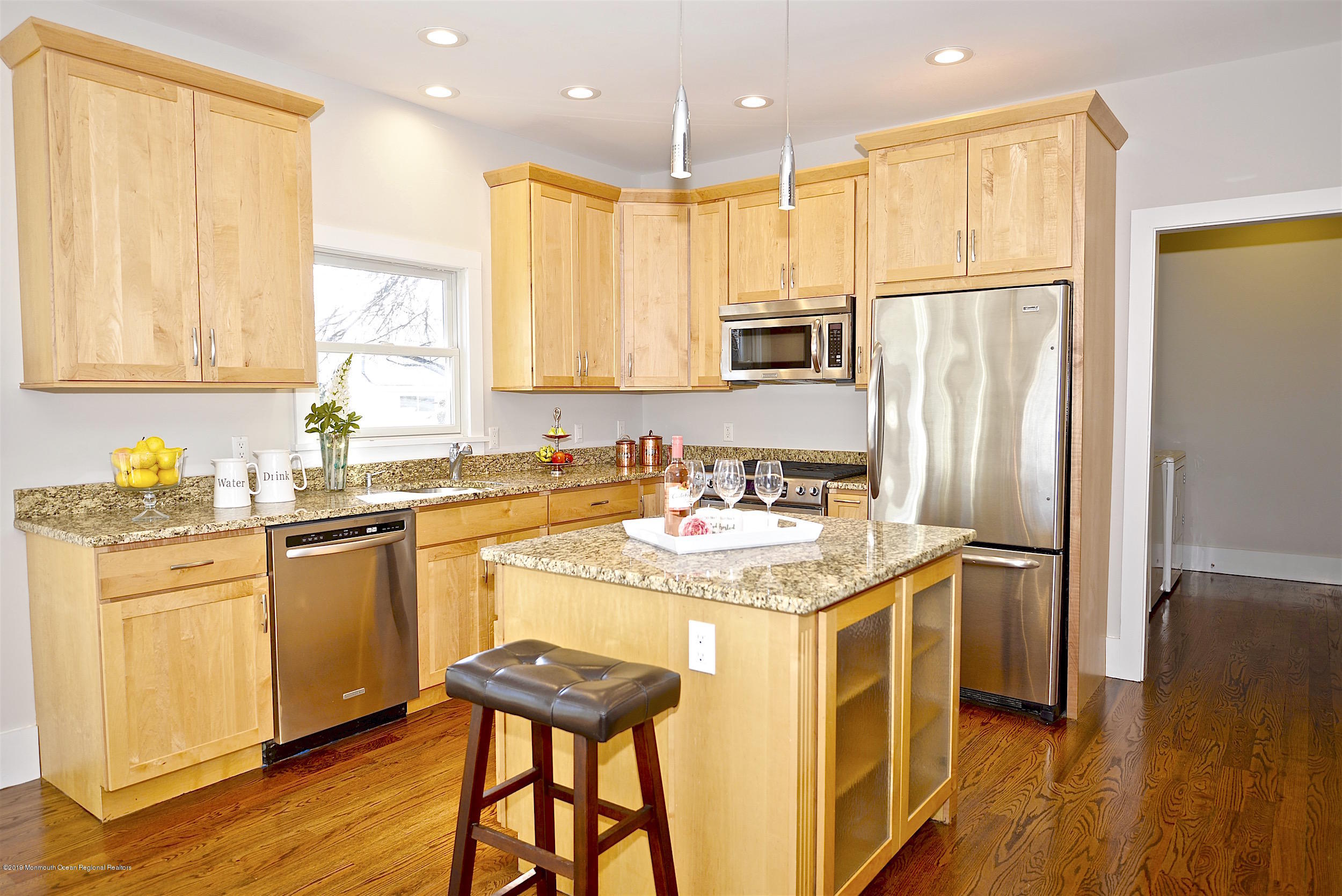 2318 Hollywood Road Point Pleasant, NJ 08742 - Photo 12 of 36 12