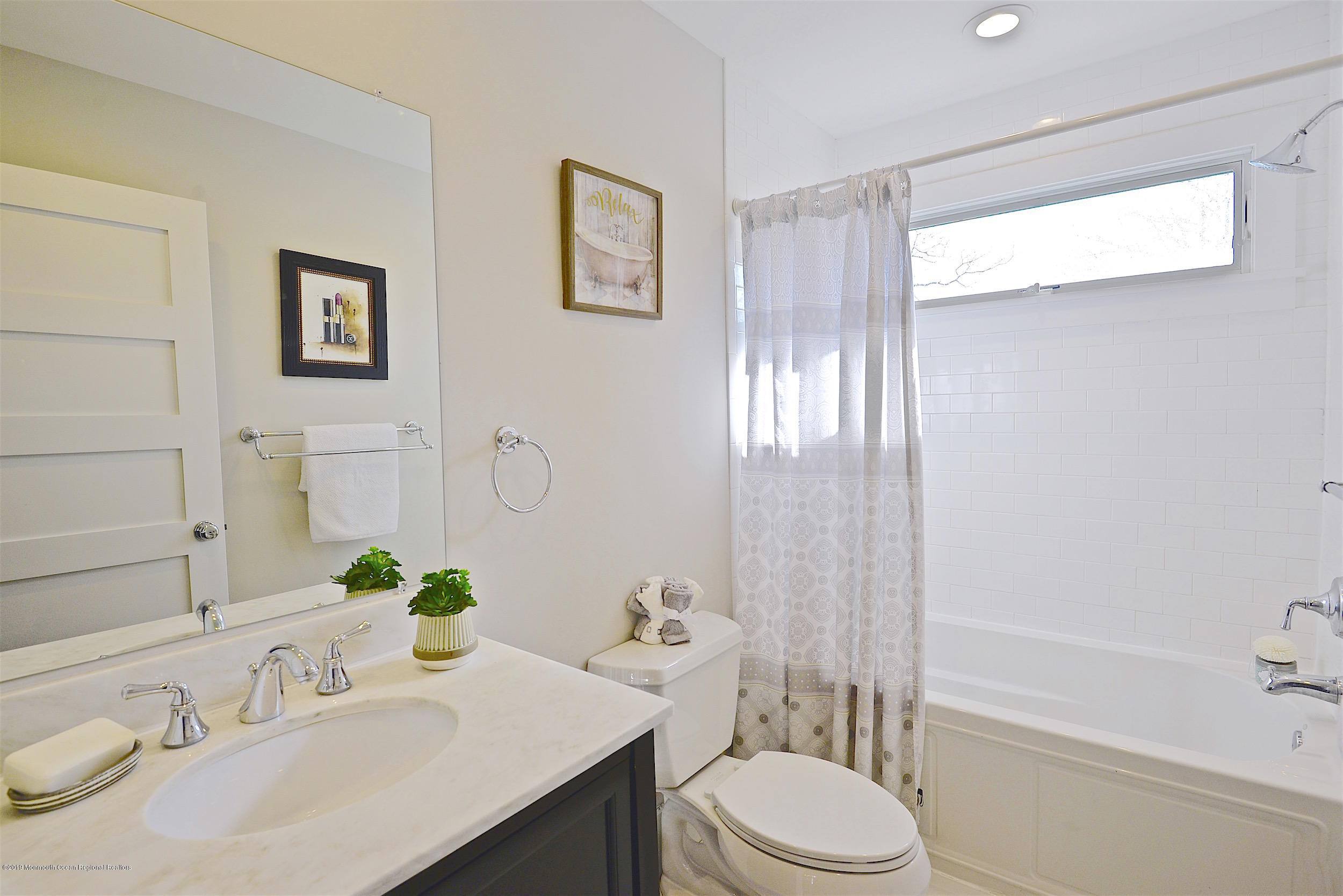 2318 Hollywood Road Point Pleasant, NJ 08742 - Photo 20 of 36 20