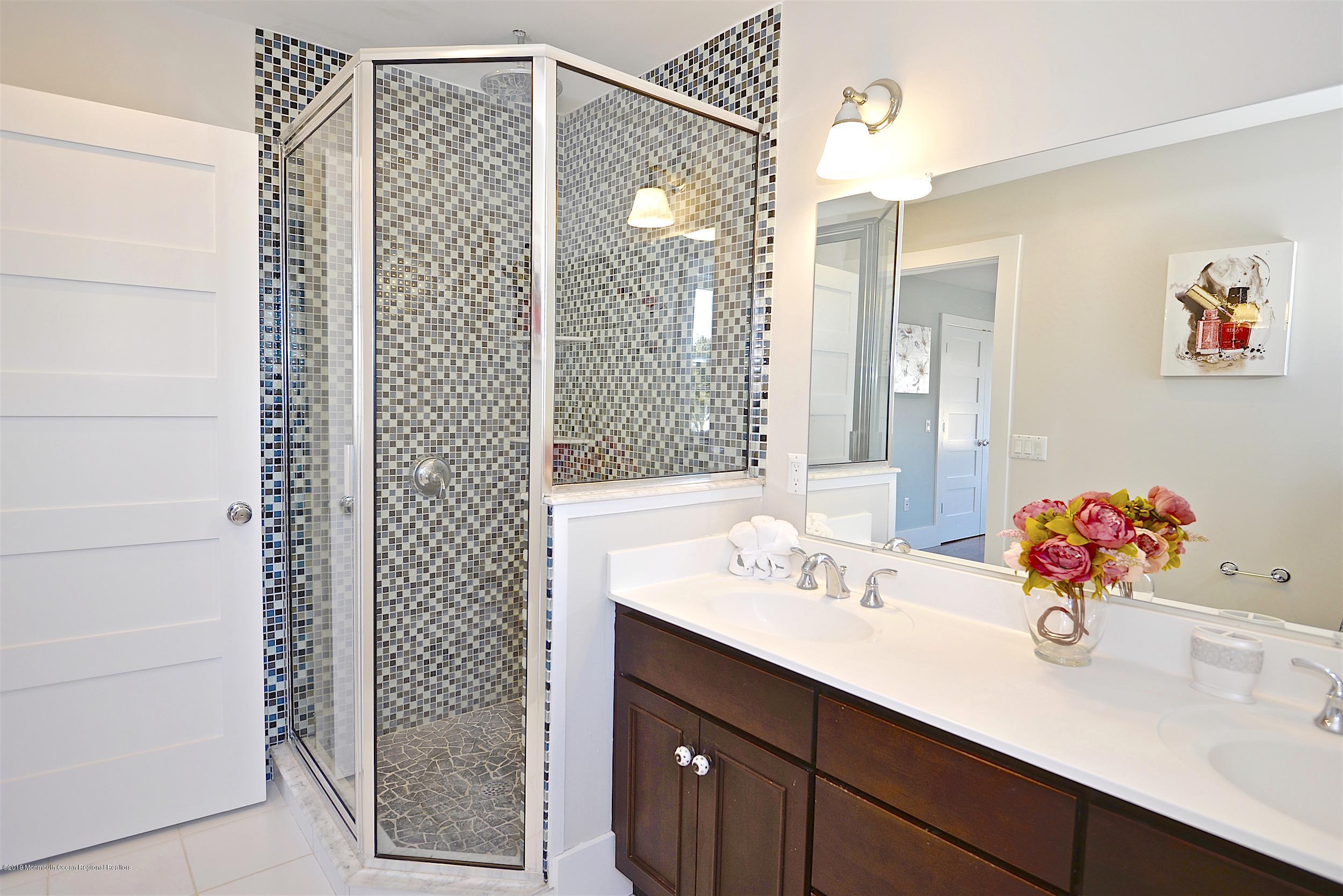 2318 Hollywood Road Point Pleasant, NJ 08742 - Photo 27 of 36 28
