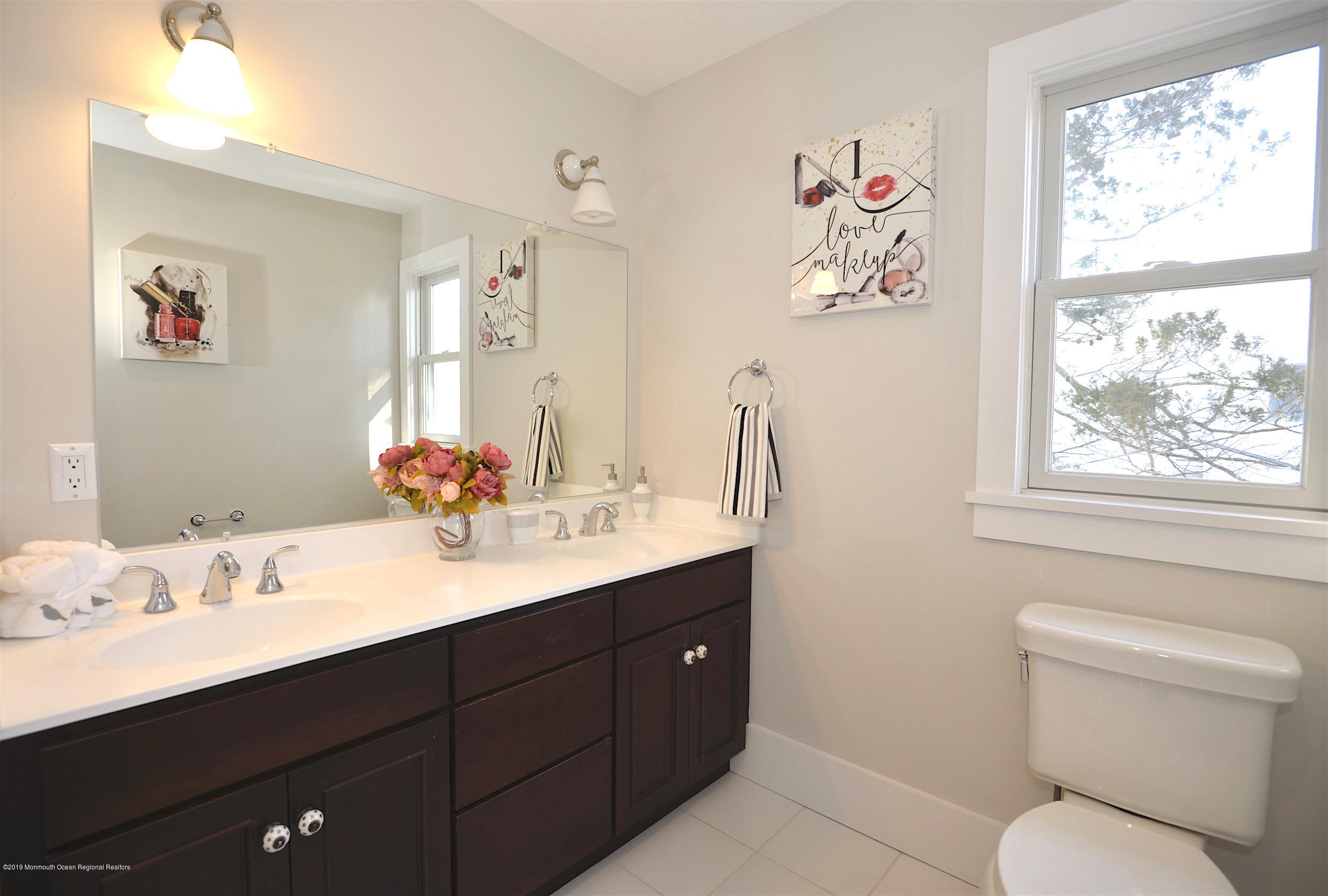 2318 Hollywood Road Point Pleasant, NJ 08742 - Photo 28 of 36 29