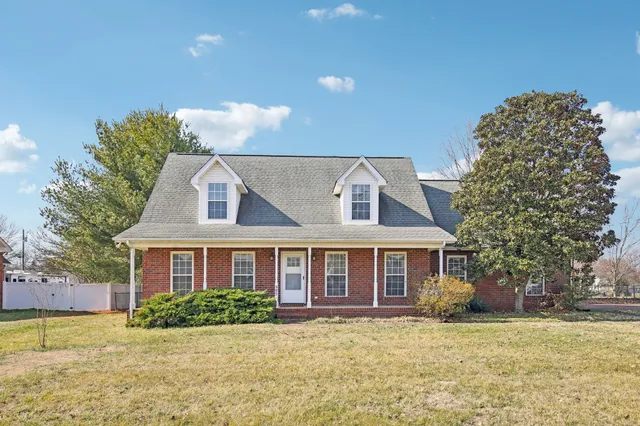 $415,000 | 905 Hogan Drive, Murfreesboro, TN 37128