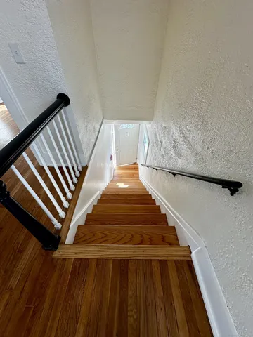 $1,999 | 336 Federal Road, Brookfield, CT 06804