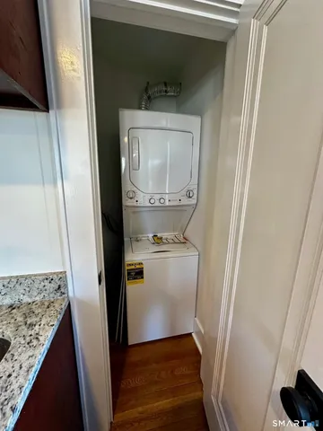 $1,999 | 336 Federal Road, Brookfield, CT 06804