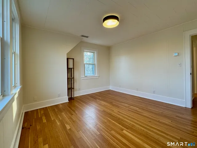 $1,999 | 336 Federal Road, Brookfield, CT 06804