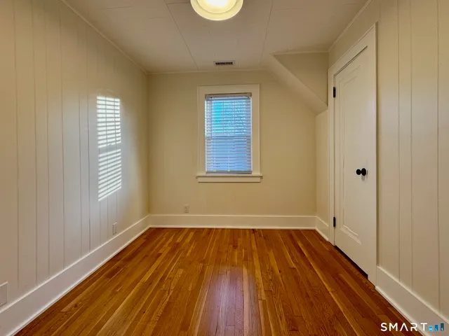 $1,999 | 336 Federal Road, Brookfield, CT 06804