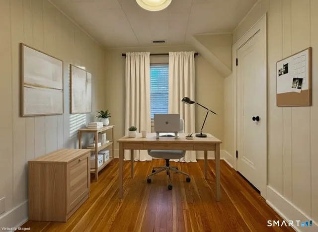 $1,999 | 336 Federal Road, Brookfield, CT 06804