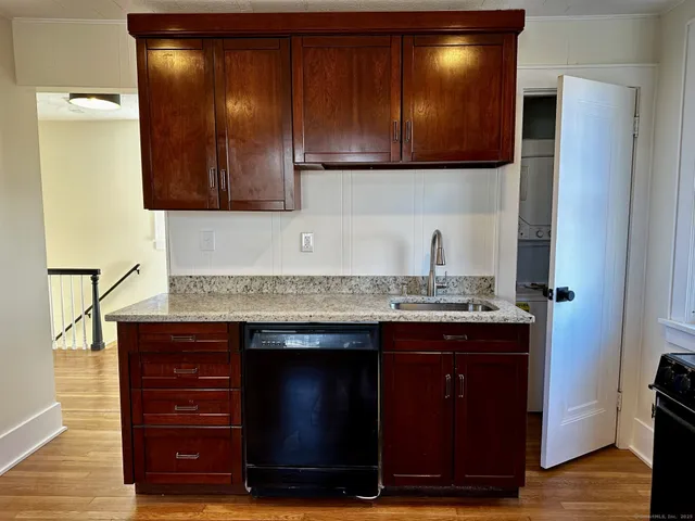 $1,999 | 336 Federal Road, Brookfield, CT 06804