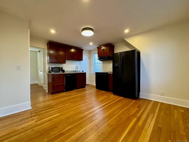 $1,999 | 336 Federal Road, Brookfield, CT 06804