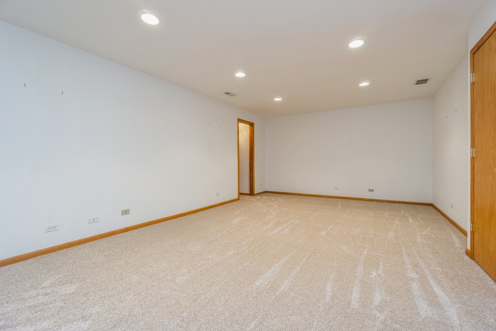 1711 Park Ridge Point Park Ridge, IL 60068 - Photo 14 of 16 a view of empty room