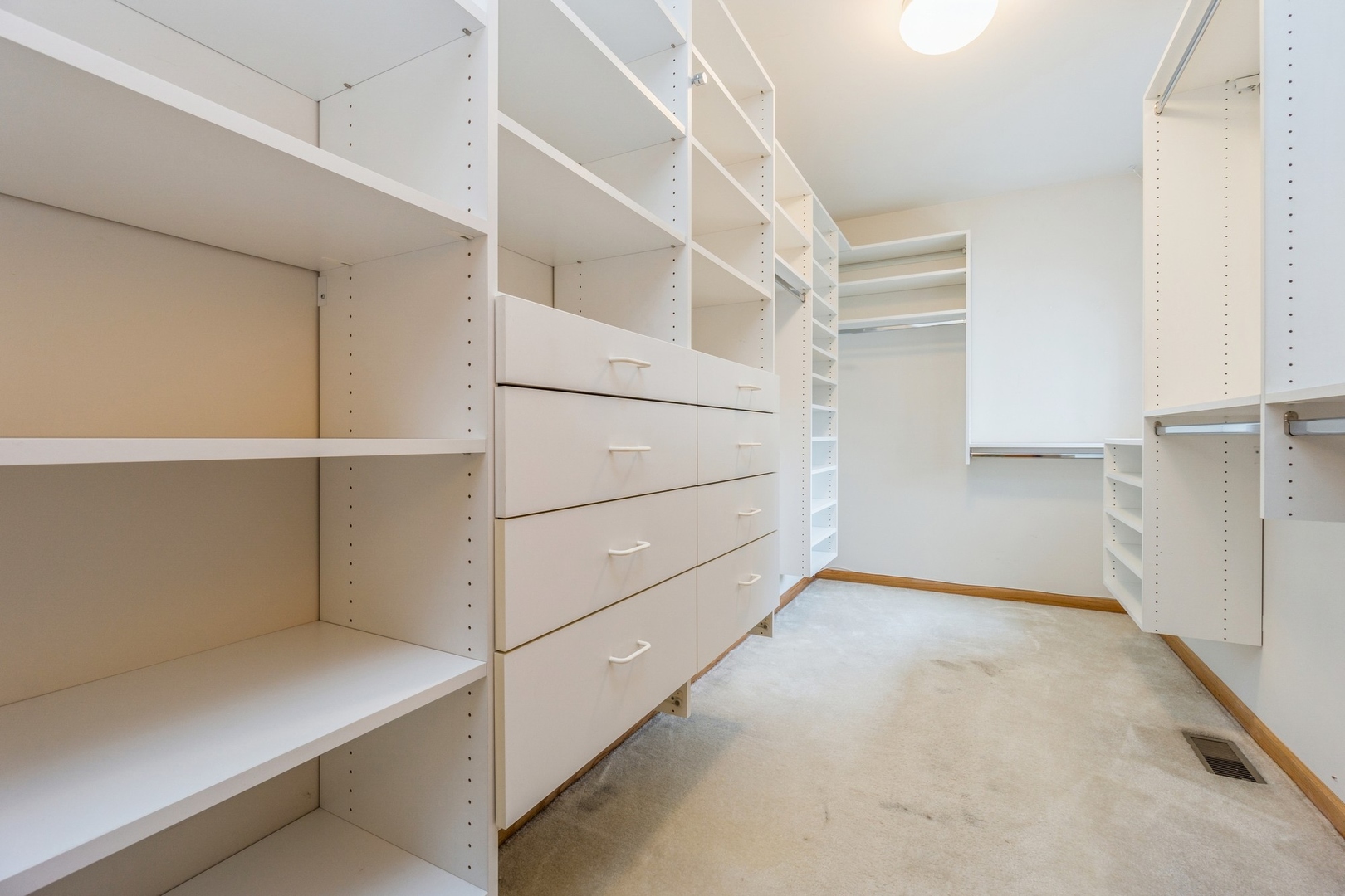 1711 Park Ridge Point Park Ridge, IL 60068 - Photo 9 of 16 a view of an empty walk in closet