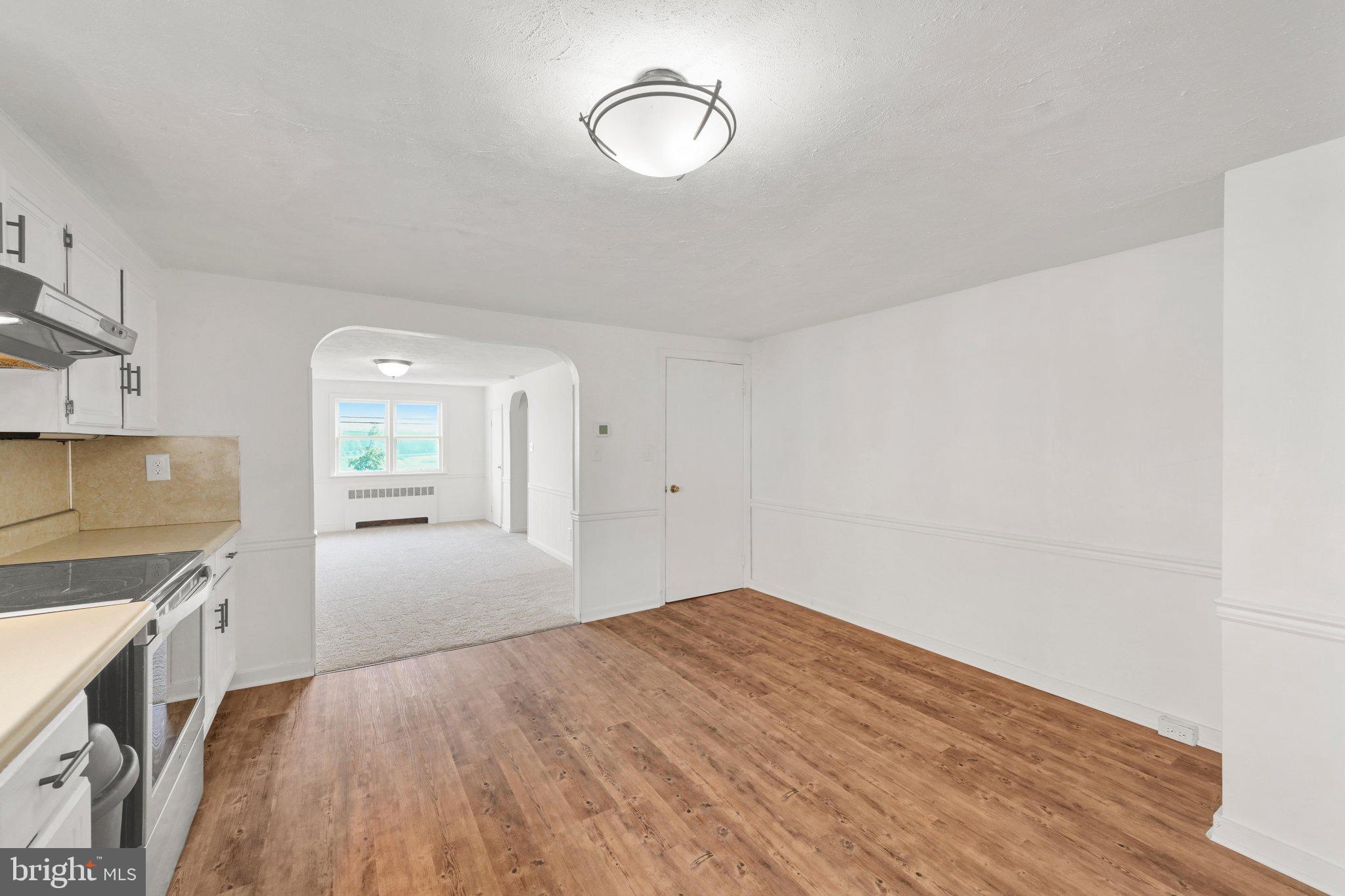 1305 Kramer Mill Road Denver, PA 17517 - Photo 6 of 22 Dining Area