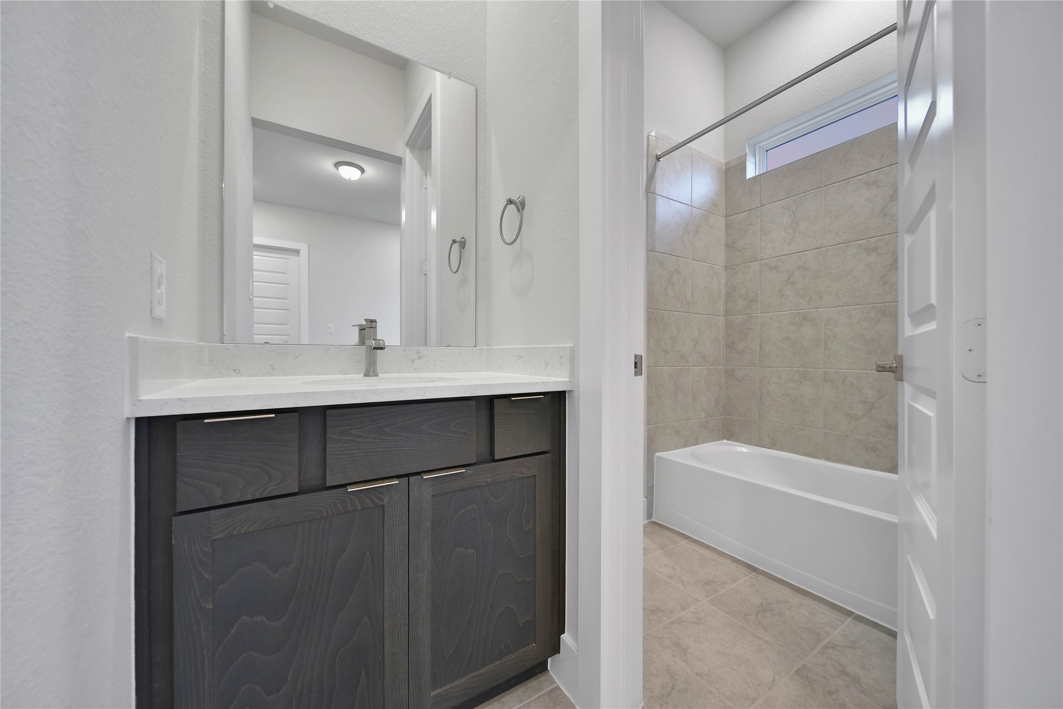 4602 Magnolia Bend Drive Rosharon, TX 77583 - Photo 24 of 39 a bathroom with a sink a toilet and shower