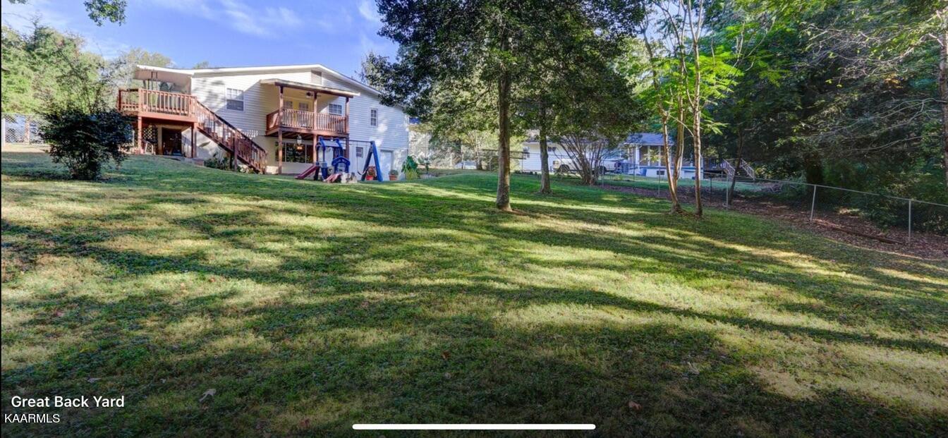 23 Outer Drive Oak Ridge, TN 37830 - Photo 22 of 22 23 outer back yard view