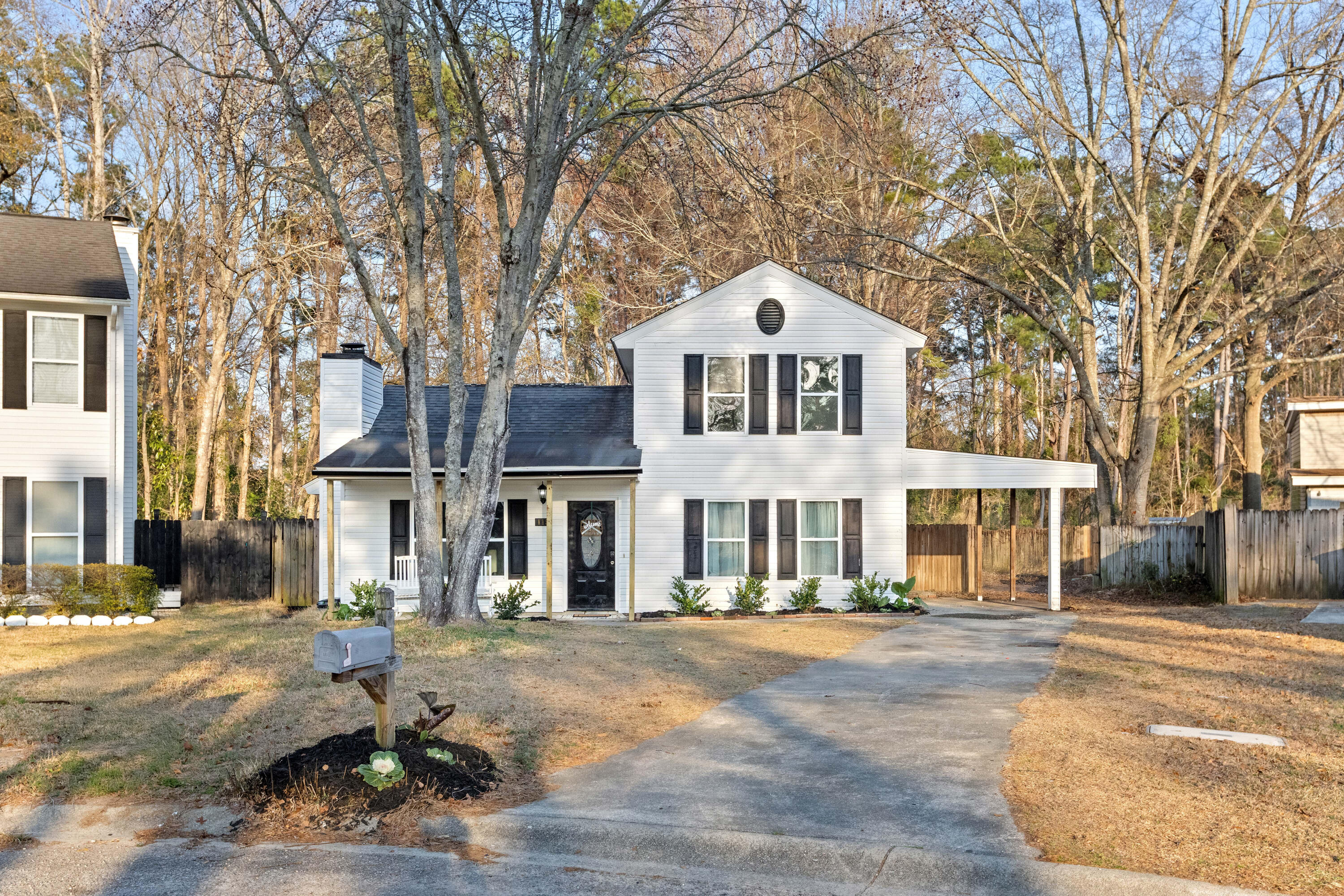 115 Broken Trail Summerville, SC 29486 - Photo 3 of 51 115BrokenTrl-CasaVerdeMediaLLC1