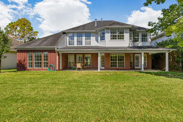 $570,000 | 135 South Hall Drive, Sugar Land, TX 77478
