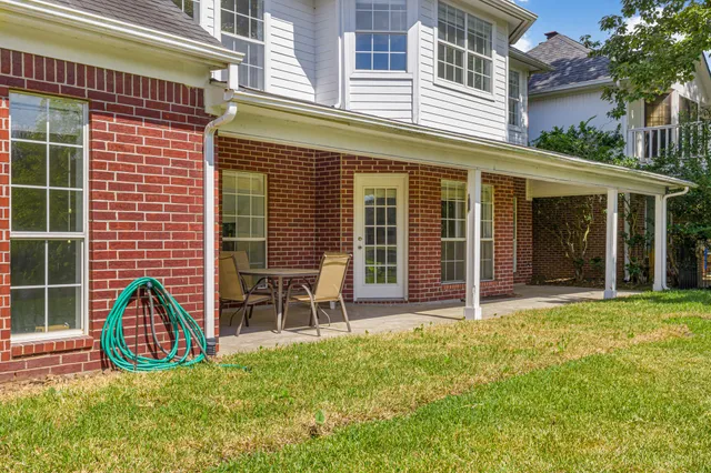 $570,000 | 135 South Hall Drive, Sugar Land, TX 77478