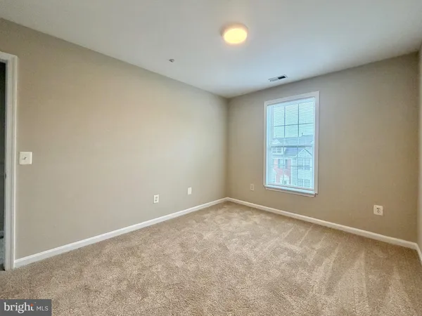 $3,300 | 2042 Puritan Terrace, Annapolis, MD 21401