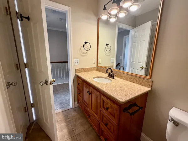 $3,300 | 2042 Puritan Terrace, Annapolis, MD 21401