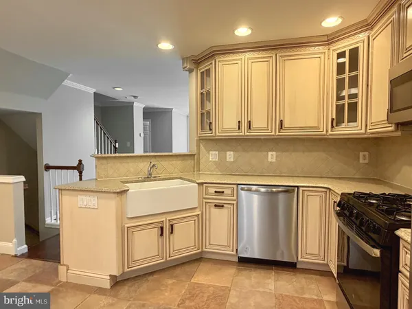$3,300 | 2042 Puritan Terrace, Annapolis, MD 21401