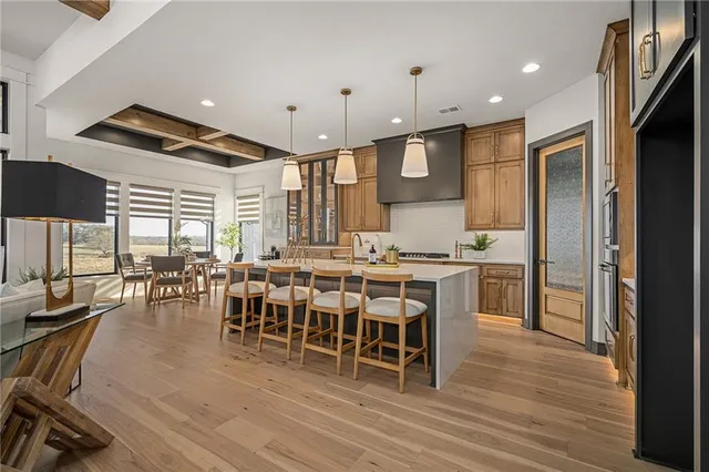 $983,770 | 11209 South Sunray Drive, Olathe, KS 66061