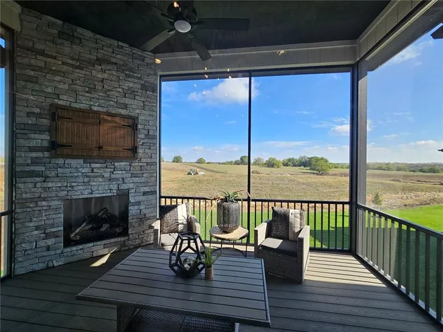 $983,770 | 11209 South Sunray Drive, Olathe, KS 66061