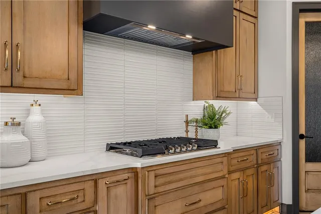 $983,770 | 11209 South Sunray Drive, Olathe, KS 66061