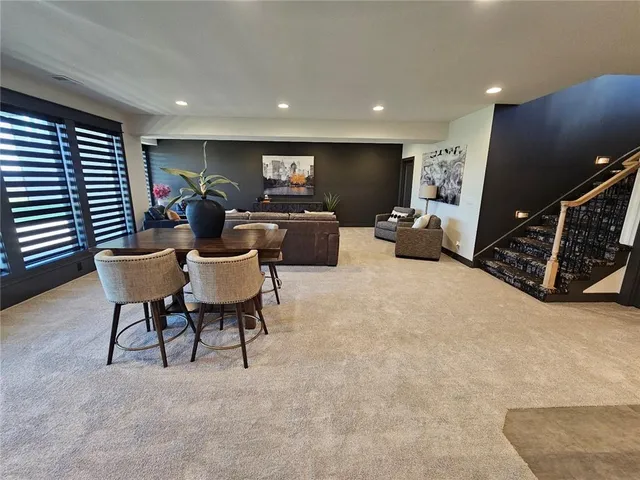 $983,770 | 11209 South Sunray Drive, Olathe, KS 66061