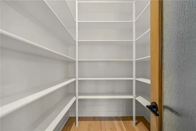 $983,770 | 11209 South Sunray Drive, Olathe, KS 66061