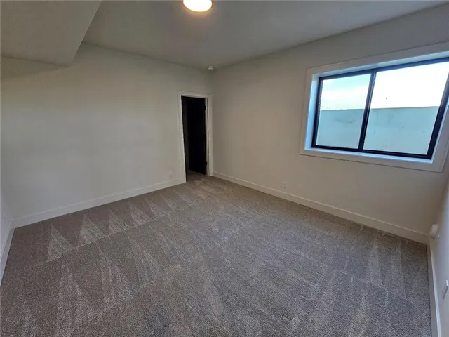 $983,770 | 11209 South Sunray Drive, Olathe, KS 66061