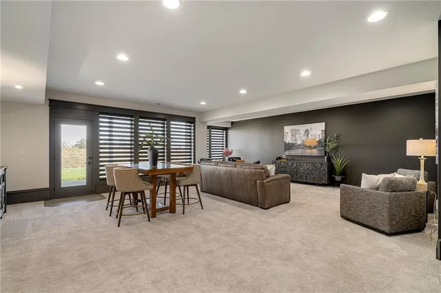 $983,770 | 11209 South Sunray Drive, Olathe, KS 66061