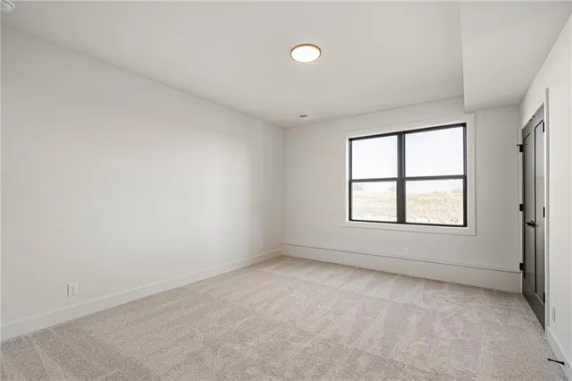 $983,770 | 11209 South Sunray Drive, Olathe, KS 66061