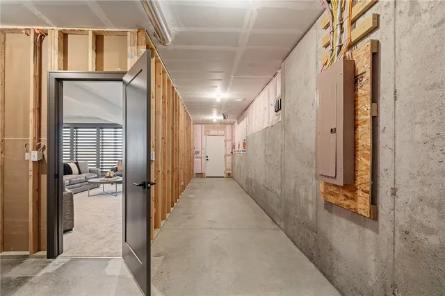 $983,770 | 11209 South Sunray Drive, Olathe, KS 66061