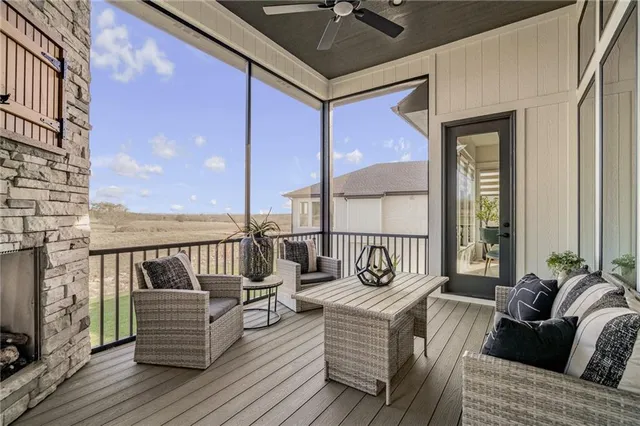 $983,770 | 11209 South Sunray Drive, Olathe, KS 66061