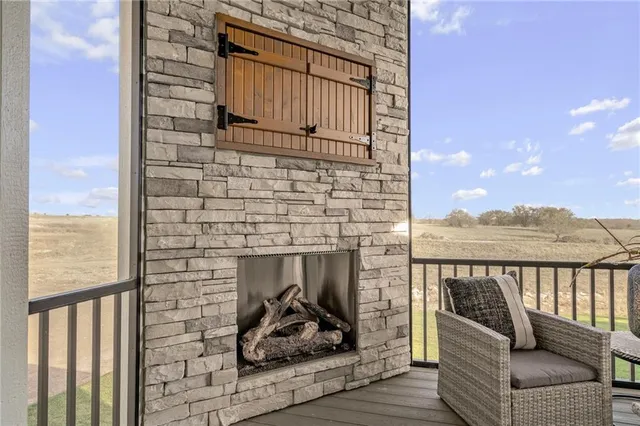 $983,770 | 11209 South Sunray Drive, Olathe, KS 66061