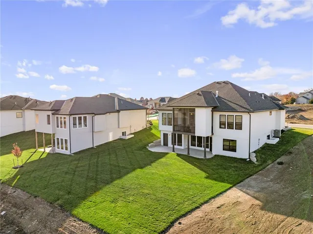 $983,770 | 11209 South Sunray Drive, Olathe, KS 66061