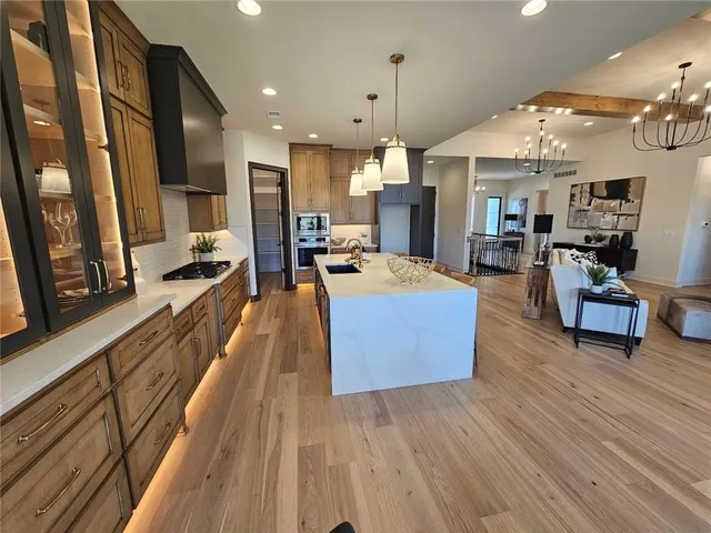 $983,770 | 11209 South Sunray Drive, Olathe, KS 66061